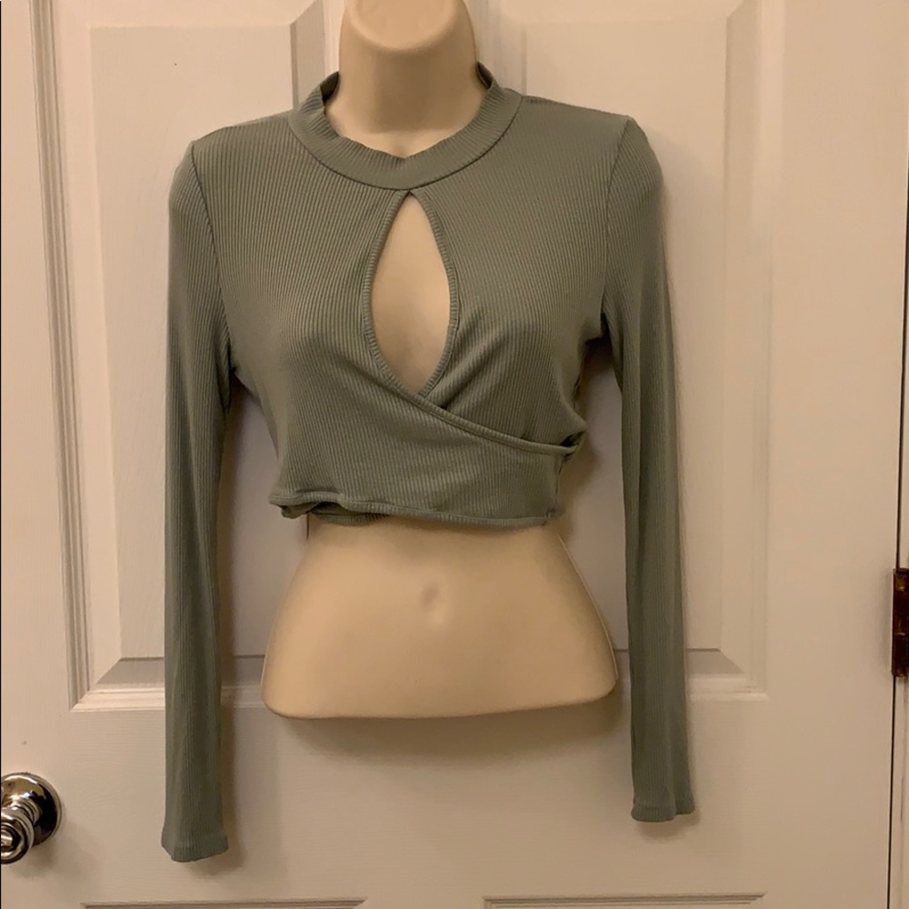 LARGE CROP TOP